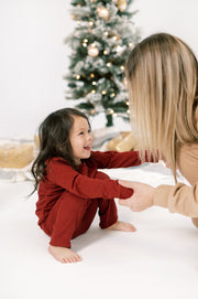 Organic Cotton Lounge Set in Rudolph Red